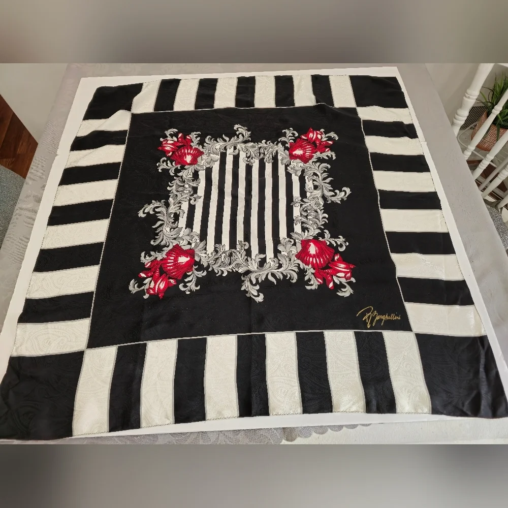 Beautiful Korean 100% Silk Large  Foulard Scarf Baroque Paisley  Black White